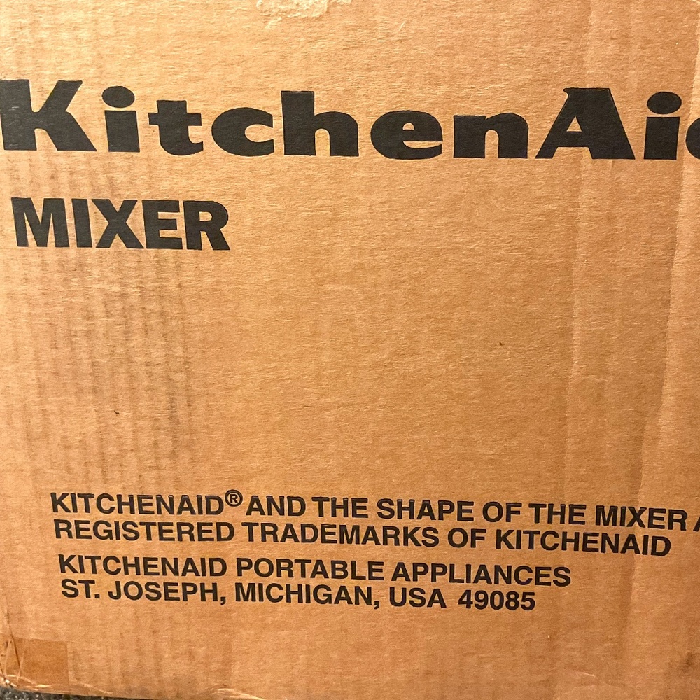 Kitchen aid stand mixer